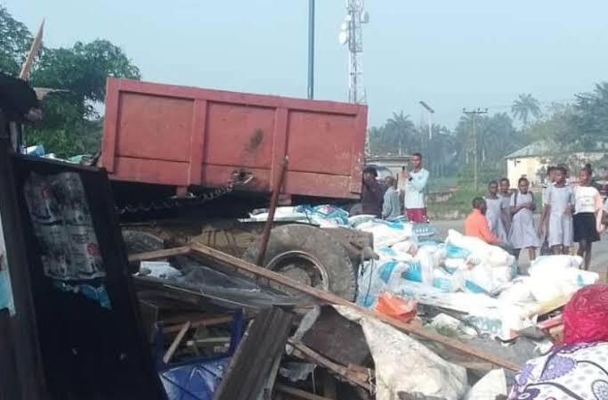 Truck chased by soldiers kills lawyer, 2 others in Akwa Ibom